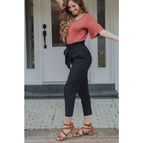 Albion Pants - Albion Jetsetter Paperbag Bow Belt Crop Black Pants Women Sz M